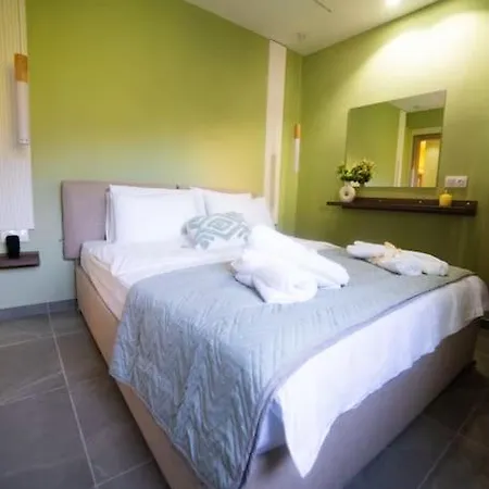 Coloris Viridis Apartment